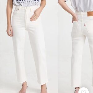 Levi’s white Ribcage cropped straight ankle jeans, size 26